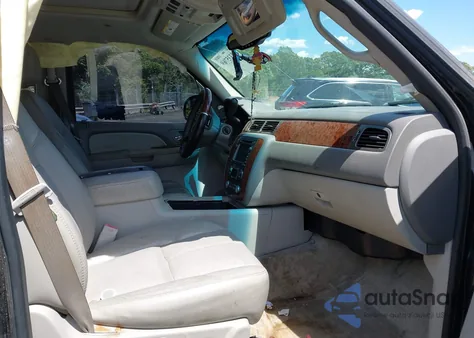 2007 Chevrolet Tahoe Ltz из США, поврежденный, VIN 1GNFK13037J354144